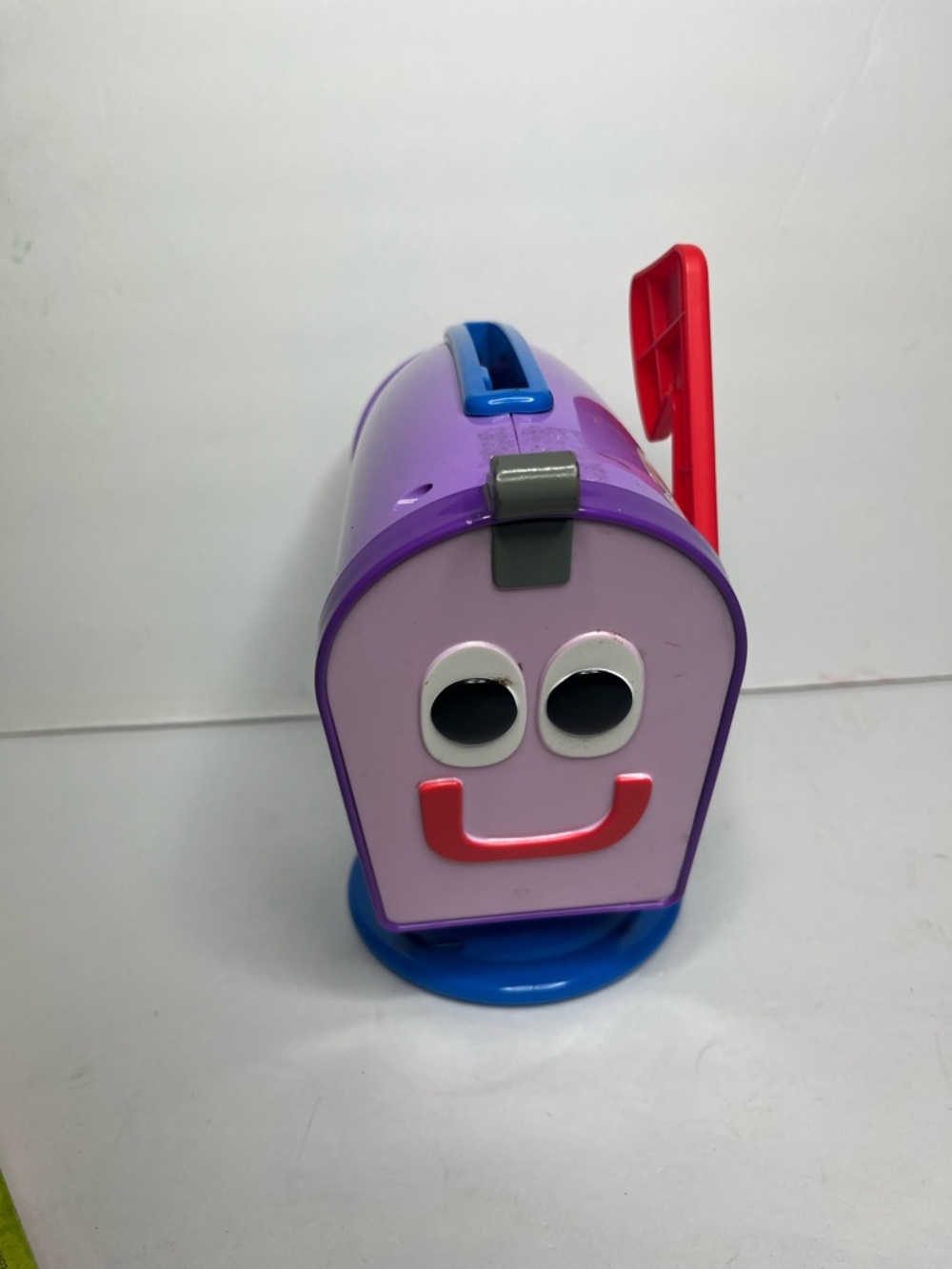 Blue's Clues & You! Mail Time Talking Mailbox